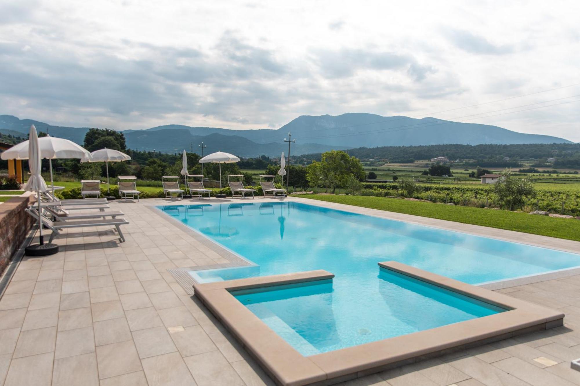 B&B Ca' Marognole Caprino Veronese Exterior photo